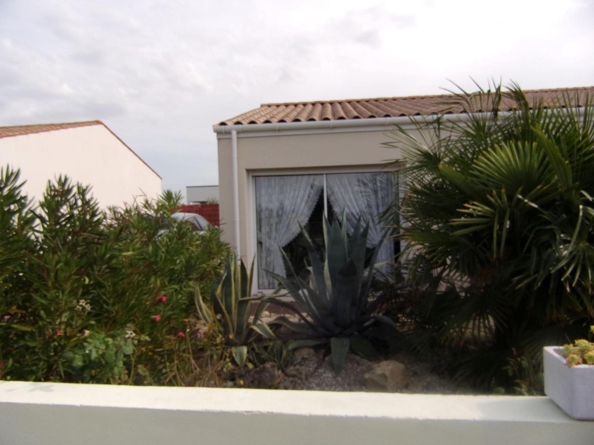 Ferienwohnung Chambre Lit Double Dans Pavillon , Chez Lilyanne Tonnay-Charente Exterior foto